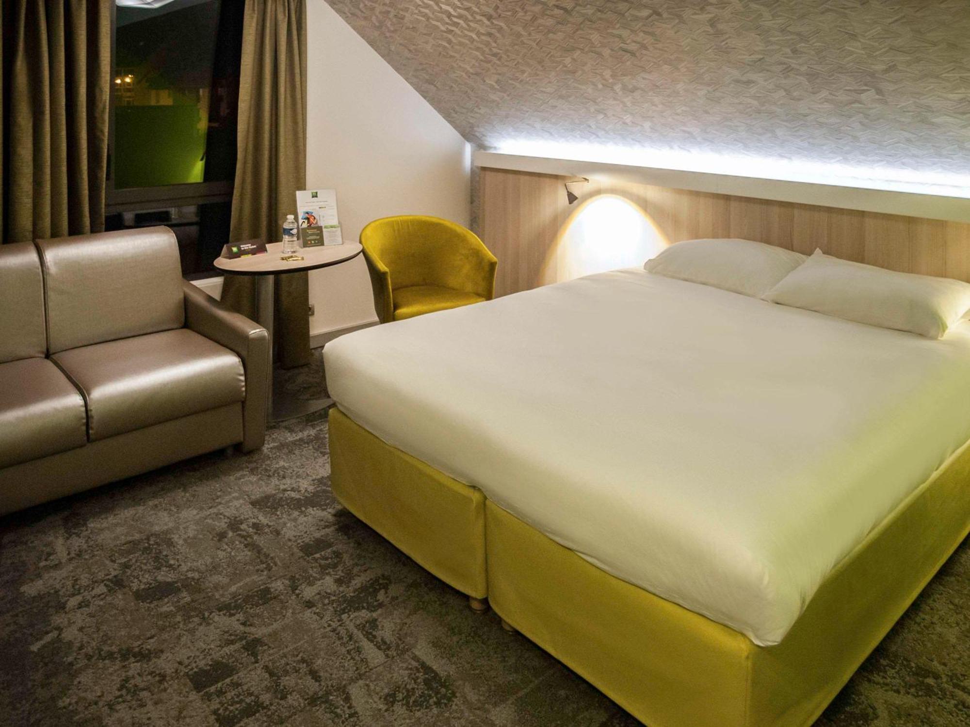 Hotel Ibis Styles Saint Malo Port Exterior foto