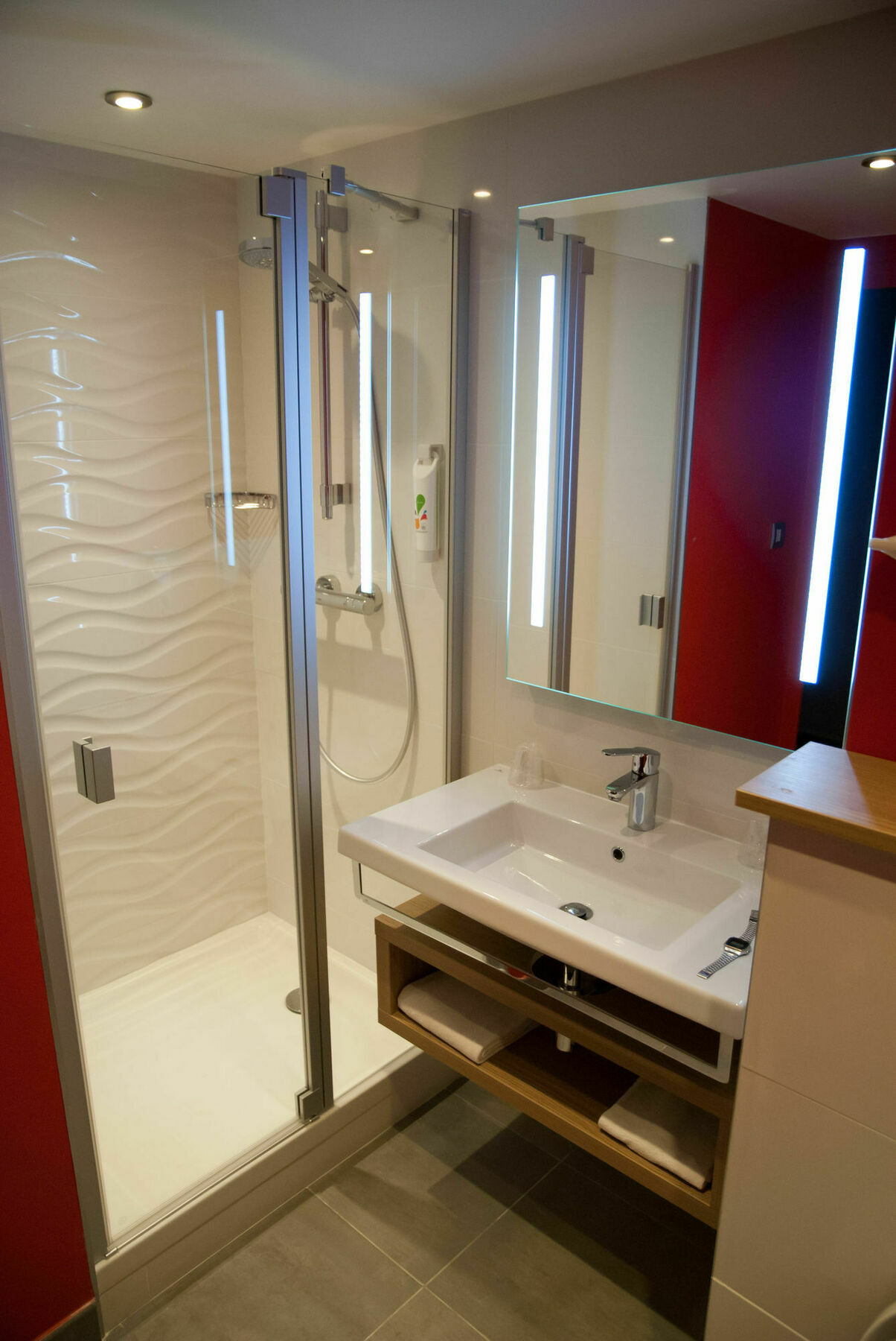 Hotel Ibis Styles Saint Malo Port Exterior foto